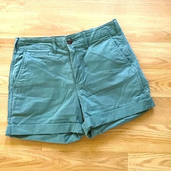 GAP Shorts Green Khaki Size 2 - Picture 1 of 3